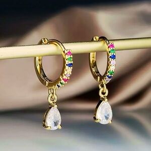 New Glamorous Sparkly Crystal Water Drop Gold Tone Small Hoop Luxury Earrings